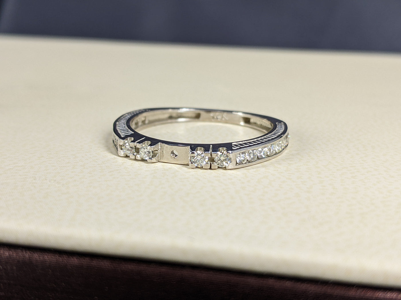 Ladies 0.20 Ct. Tw. Brilliant Round Cut Diamond Semi-Mount Engagement Ring