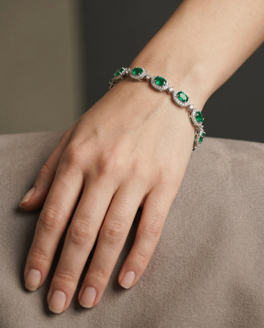 Natural Emerald Gemstone & Diamond Tennis Bracelet 4.82ct 14kt White Gold 7" Long