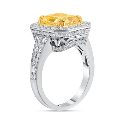 18K Gold Natural Fancy Yellow Cushion Cut Diamond Engagement Ring 2.56 Ct. Tw. (1.00 Carat Center Diamond)